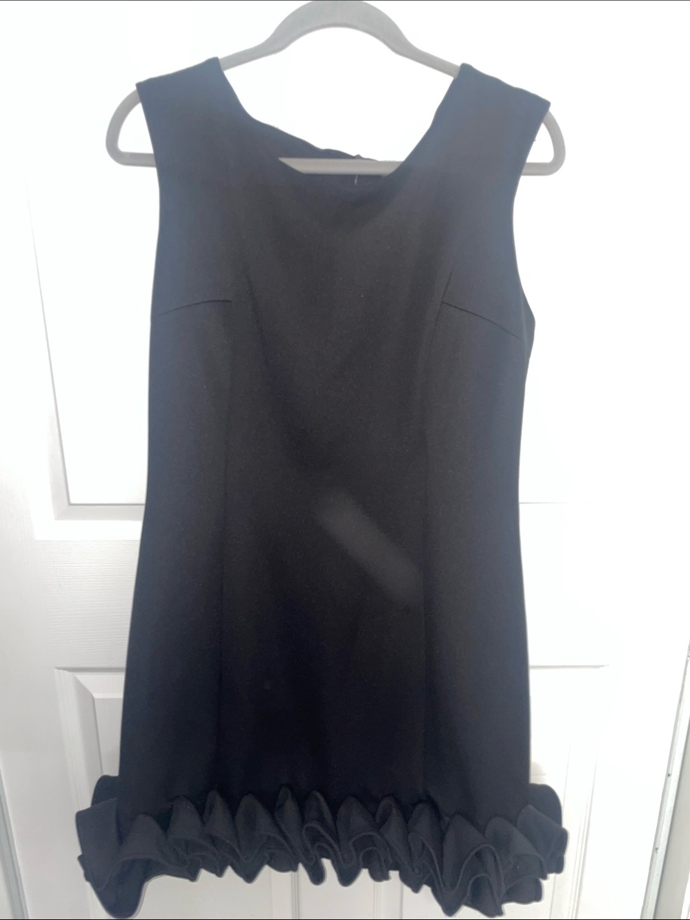 Donna Ricco Black Sleeveless Ruffle-Hem Mini Dress